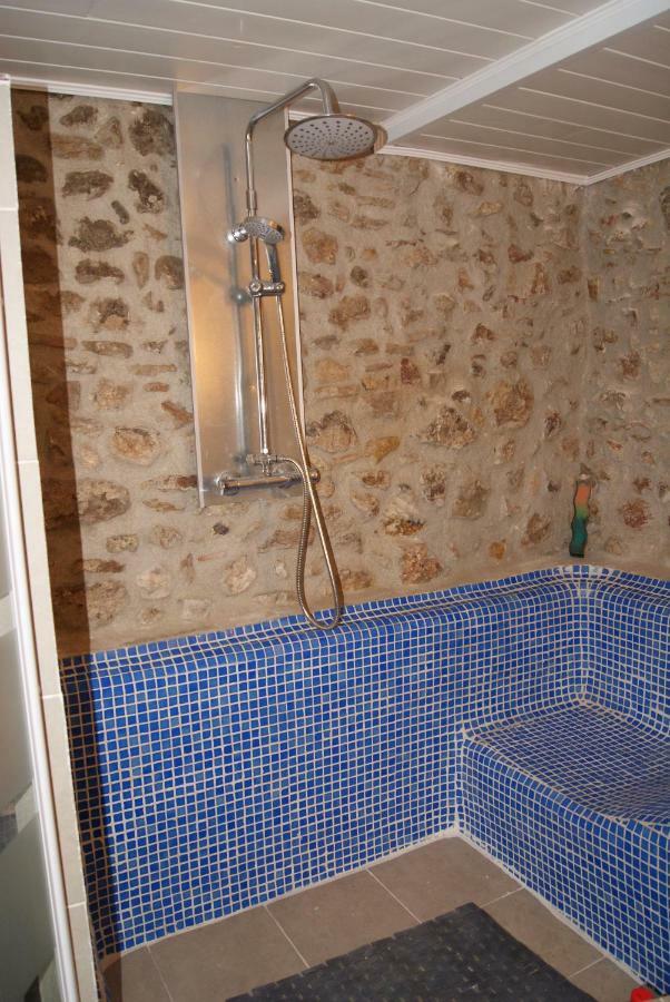 Apartament Apartament Codina 40 Torroella de Montgrí Zewnętrze zdjęcie